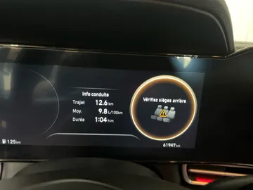 2023 Hyundai Elantra Hybrid - image 29