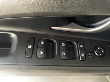 2023 Hyundai Elantra Hybrid - image 26