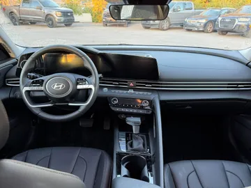 2026 Hyundai Elantra - image 9