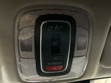 2024 Hyundai Elantra - image 28