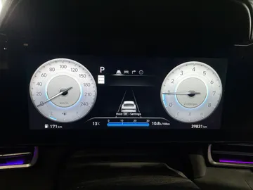 2024 Hyundai Elantra - image 17
