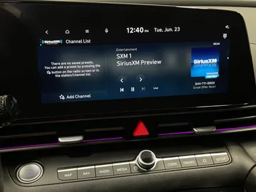 2025 Hyundai Elantra - image 27