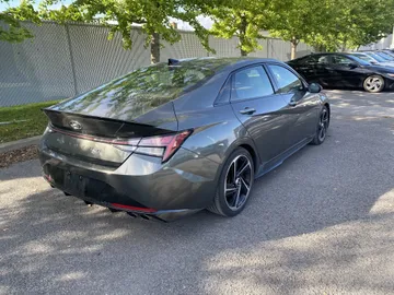 2023 Hyundai Elantra - image 3