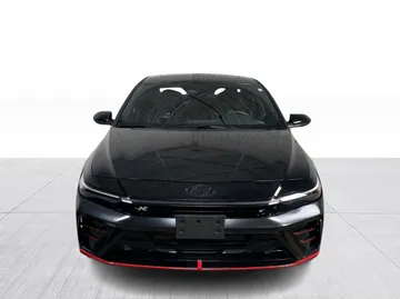 2025 Hyundai Elantra - image 9