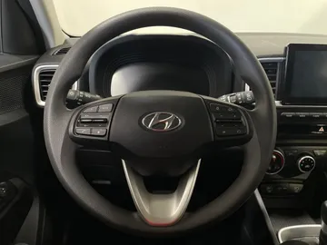 2024 Hyundai Venue - image 14