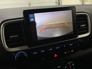 2024 Hyundai Venue - image 17