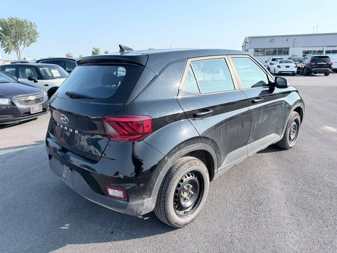 2022 Hyundai Venue — photo 4