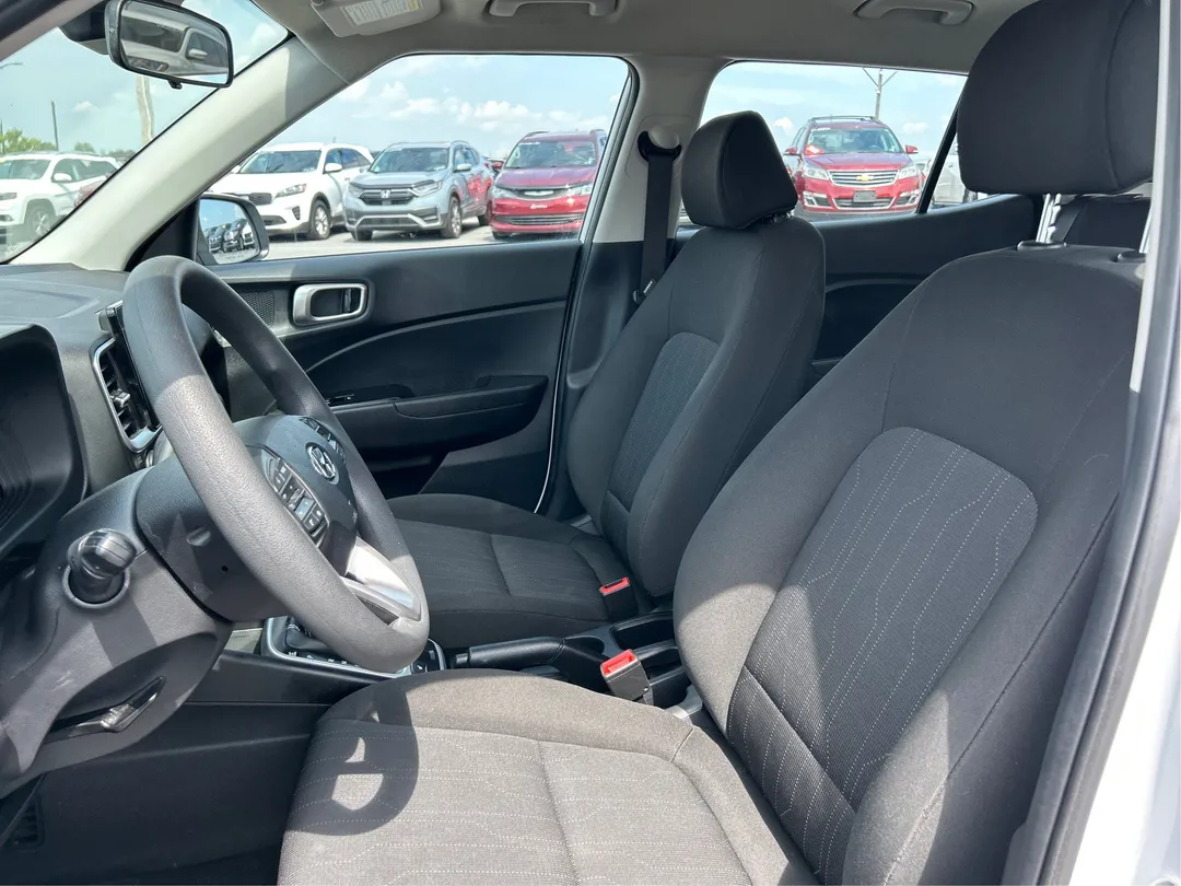 2023 Hyundai Venue — photo 3