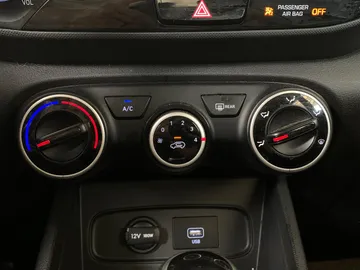2021 Hyundai Venue - image 20