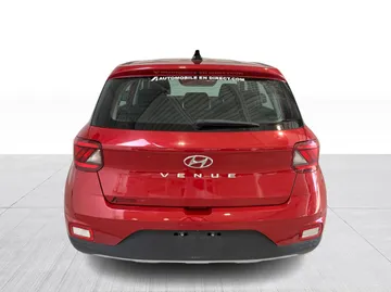 2021 Hyundai Venue - image 7