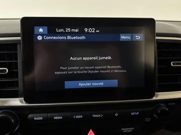 2021 Hyundai Venue - image 21