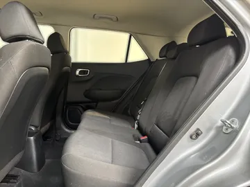 2021 Hyundai Venue - image 11