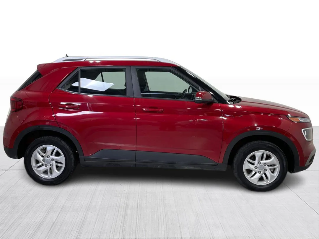 2025 Hyundai Venue for sale - photo 2