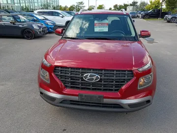 2025 Hyundai Venue - image 2