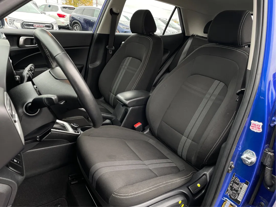 2025 Hyundai Venue for sale - photo 3