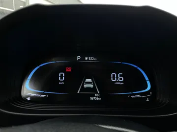 2025 Hyundai Venue - image 16