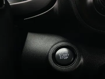 2025 Hyundai Venue - image 21