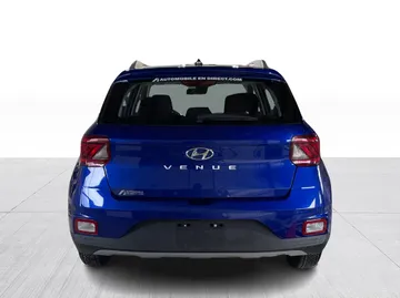 2025 Hyundai Venue - image 12