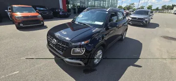 2021 Hyundai Venue - image 3