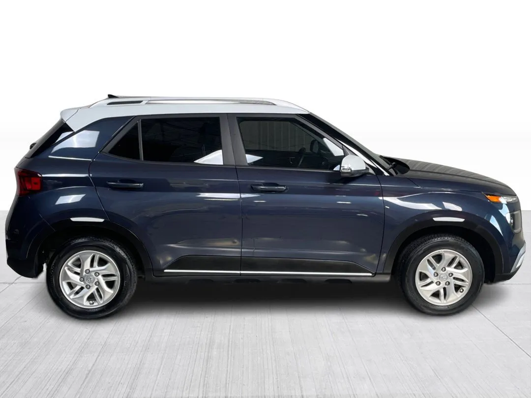 2022 Hyundai Venue for sale - photo 2