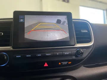 2025 Hyundai Venue - image 18