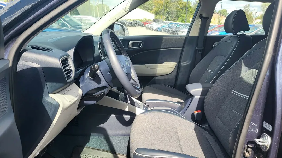2025 Hyundai Venue Ultimate, photo 7