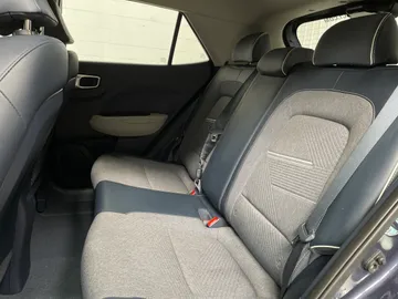 2025 Hyundai Venue - image 16