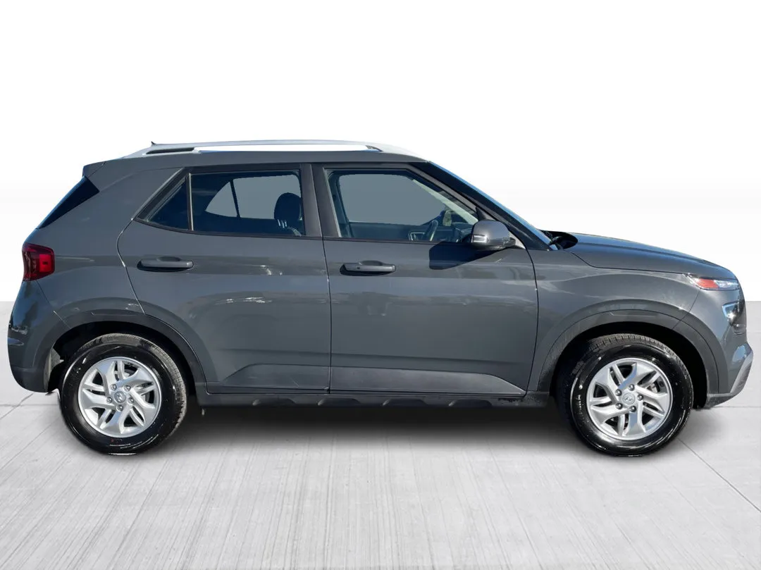 2025 Hyundai Venue for sale - photo 2