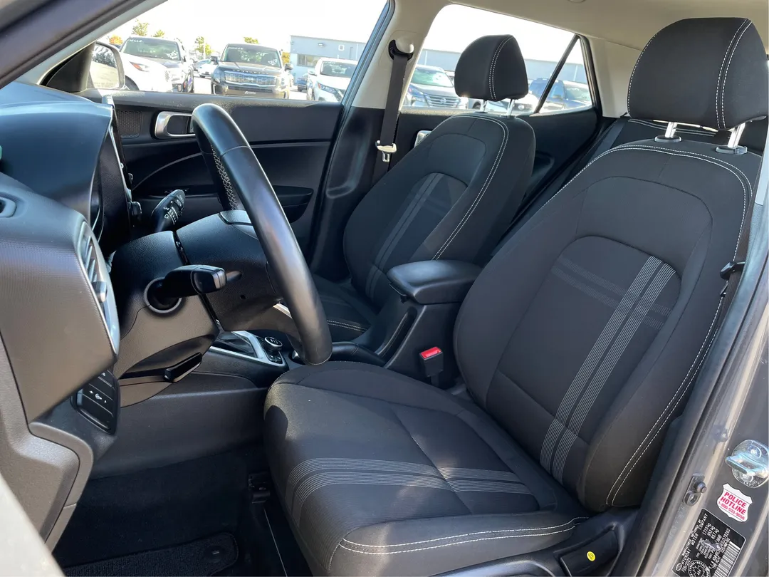 2025 Hyundai Venue for sale - photo 3