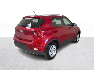 2025 Hyundai Venue - image 12
