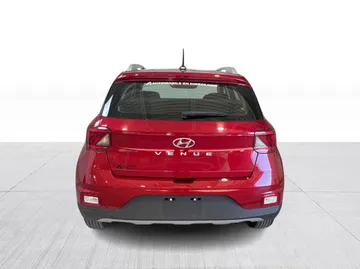 2025 Hyundai Venue - image 10