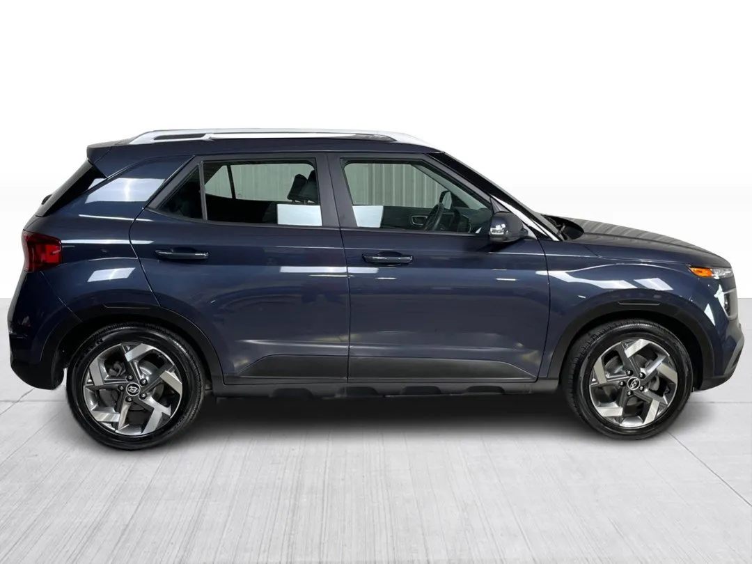 2023 Hyundai Venue for sale - photo 2