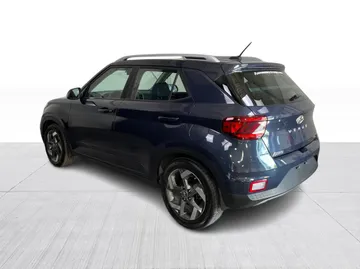 2024 Hyundai Venue - image 12