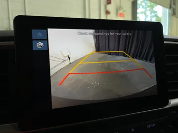 2024 Hyundai Venue - image 21