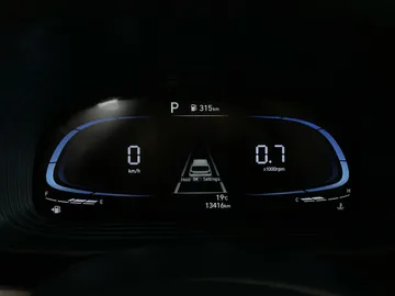 2024 Hyundai Venue - image 18