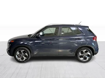 2024 Hyundai Venue - image 11