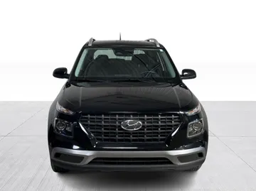 2025 Hyundai Venue - image 8