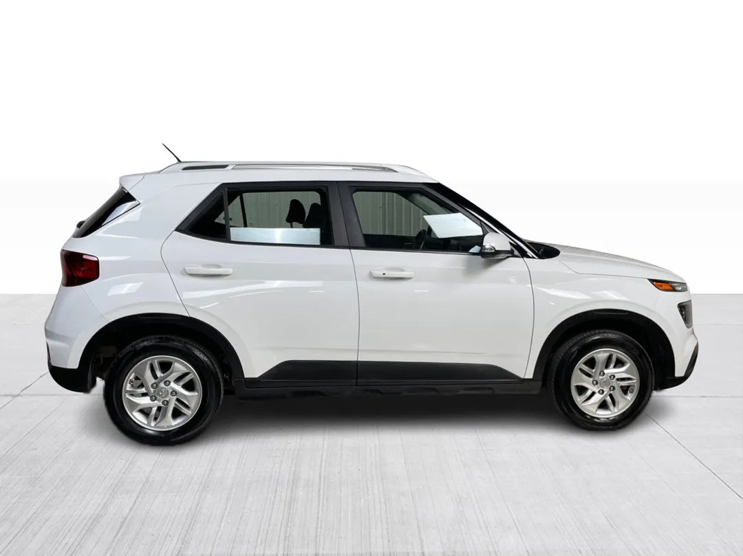 2025 Hyundai Venue for sale - photo 2