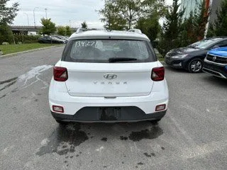 2025 Hyundai Venue - image 6