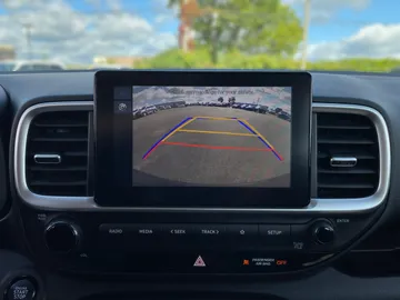 2025 Hyundai Venue - image 19