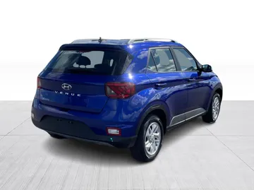 2025 Hyundai Venue - image 14