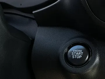 2025 Hyundai Venue - image 21