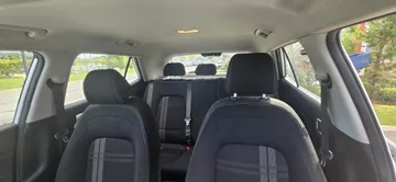 2023 Hyundai Venue - image 7