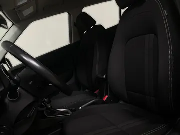 2024 Hyundai Venue - image 10