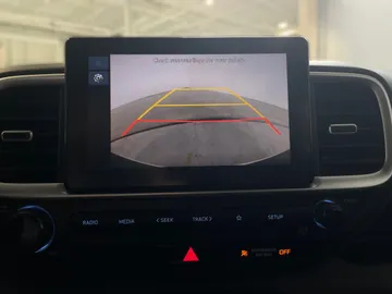2024 Hyundai Venue - image 20