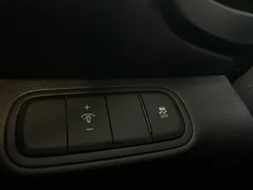 2024 Hyundai Venue - image 27