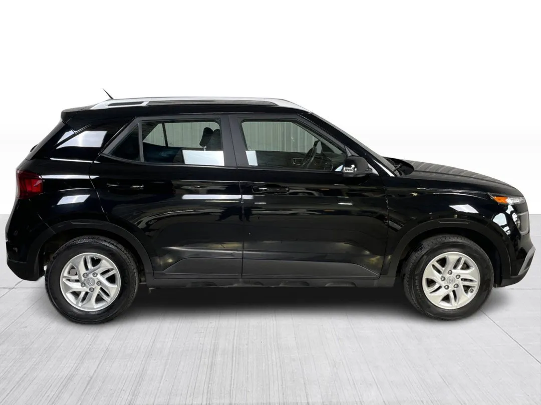 2025 Hyundai Venue for sale - photo 2