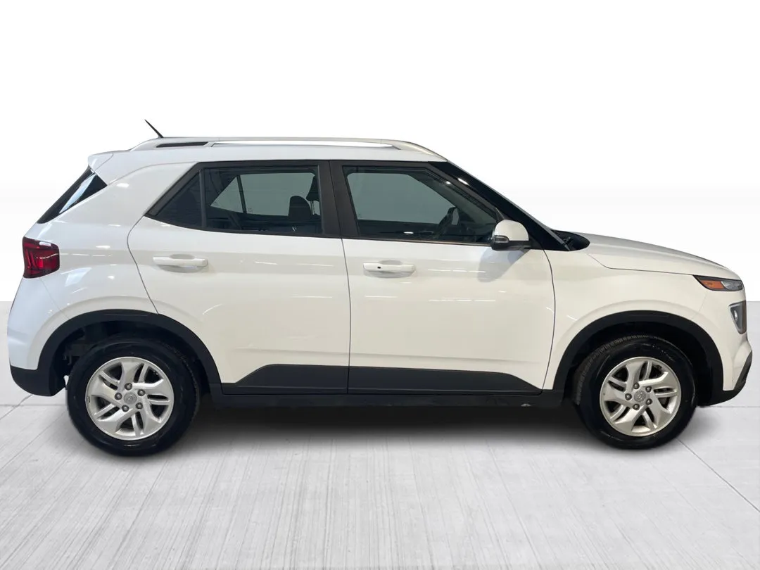 2025 Hyundai Venue for sale - photo 2