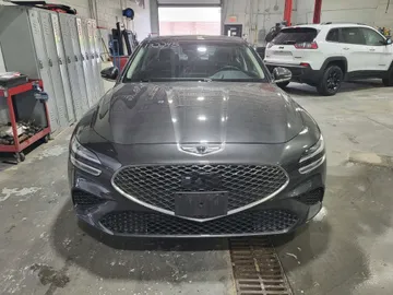 2023 Genesis G70 - image 2