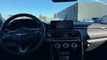 2023 Genesis G70 - image 8